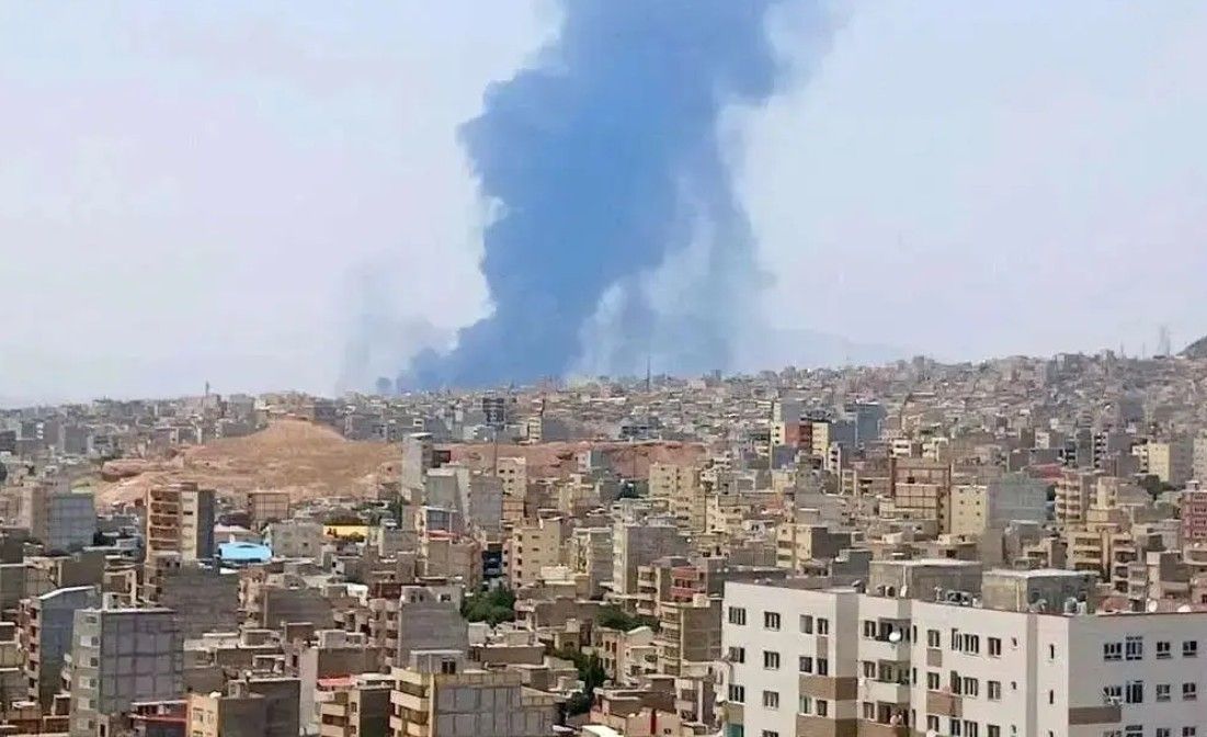 روزنامه اعتماد: ظرفیت تولید فولاد ایران به دلیل حملات، تا ۳۰ درصد کاهش یافته است