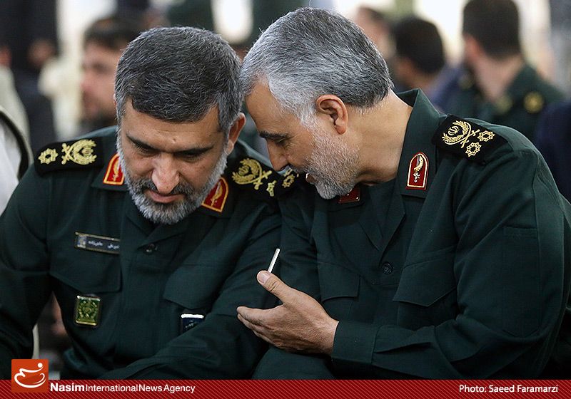 قائد في الحرس الثوري الإيراني: سليماني حذر روحاني أن النظام والمرشد "خط أحمر"