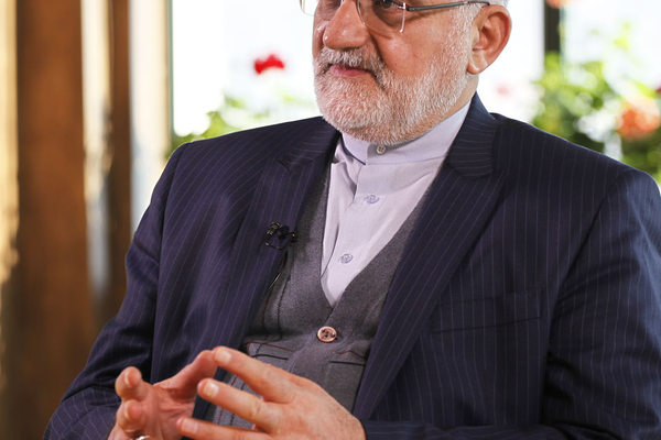 برلماني إيراني: لدينا فرصة ذهبية لبدء فرض عقوبات على الولايات المتحدة