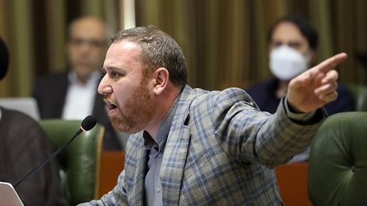 عضو شورای شهر تهران: همسرم هر بار سوار مترو میشود از وجود دستفروشان گلایه میکند