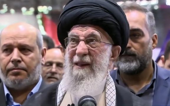 عضو جامعه مدرسین حوزه علمیه قم: برخی فرماندهان میگفتند خامنهای نباید نماز جمعه بخواند