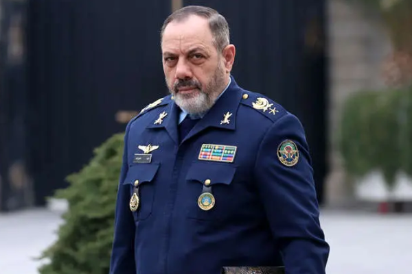 وزير الدفاع الإيراني: تكرار التهديد بالحرب يستهدف زعزعة الاستقرار الاقتصادي