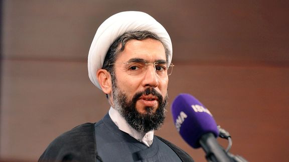 رییس نهاد خامنهای در دانشگاهها: اگر موشک و دانشگاه قوی داشته باشیم اقتصاد تسلیم میشود