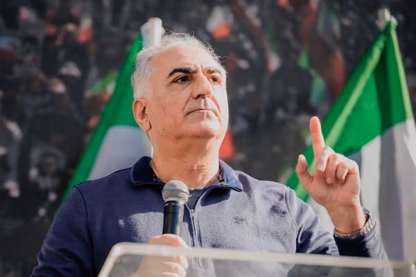 شاهزاده رضا پهلوی: رژیم برای مقابله با مردم در خیابانها با کمبود شدید نیرو روبروست