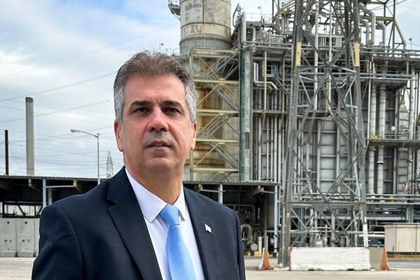 وزير الطاقة الإسرائيلي: النور سيعود إلى حياة الإيرانيين يوم سقوط نظامهم القمعي