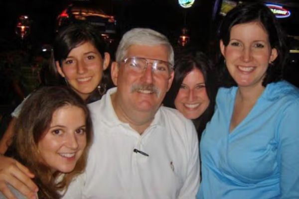 US sanctions three Iranian spies over FBI agent's disappearance