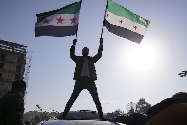 Iran's FM stresses Syria’s sovereignty despite Khamenei’s resistance call
