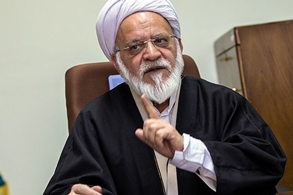 رجل دين إيراني: وجود طالبان فرصة للنظام الإيراني