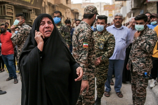 روايات عن "صوت رهيب" في "متروبول" قبل يوم من انهياره في إيران.. والضحايا يصلون إلي 38 شخصا