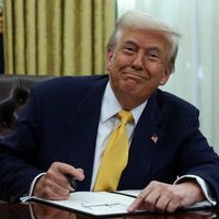 مشاور تجاری ترامپ: تعرفه فولاد و آلومینیوم وارداتی از کانادا همچنان ۲۵ درصد خواهد ماند