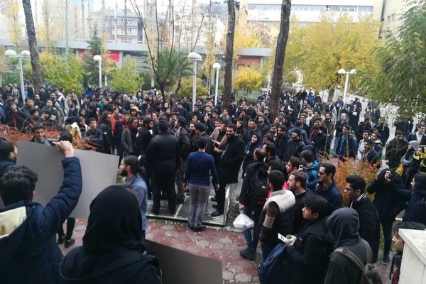 دانشجویان متحد: ۱۵۰ دانشجوی دانشگاه الزهرا ممنوعالورود شدند