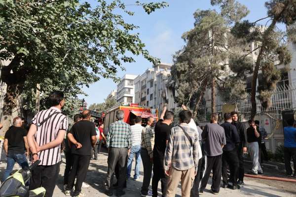 إيرانيون يشكرون نتنياهو.. ويشيدون بالضربات الإسرائيلية مطالبين باستهداف خامنئي