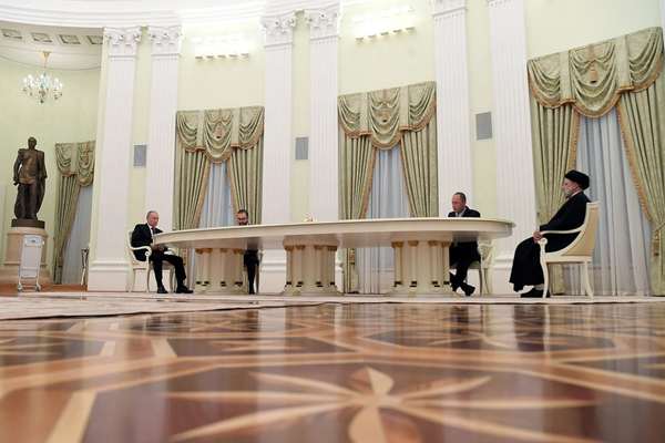 Iran Website Claims Putin Was Stressed During Meeting With Raisi