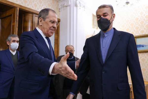 Russia Makes Demands In Iran Talks Related To Ukraine Sanctions