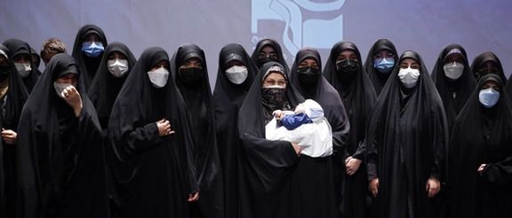 انسیه خزعلی: به طلبهها در عرصه فیلم و بازیگری آموزش بدهیم، اسیر سلبریتی نباشیم