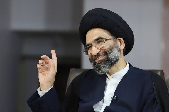 نماینده خامنهای در کاشان: چرا باید لباسهای غیراسلامی در تهران تولید و توزیع شود