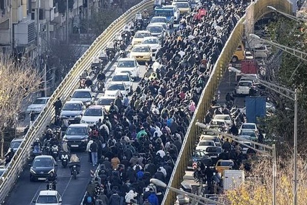 "جيروزاليم بوست": المحتجون الإيرانيون بحاجة إلى الدعم الفعلي أكثر من التشجيع اللفظي