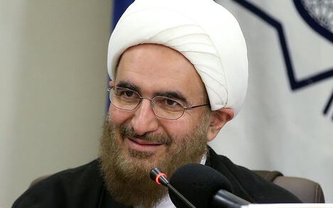 امامجمعه موقت تهران با اشاره به مشکلات کشور: روزهای سخت را به یاد بیاورید و شکر کنید