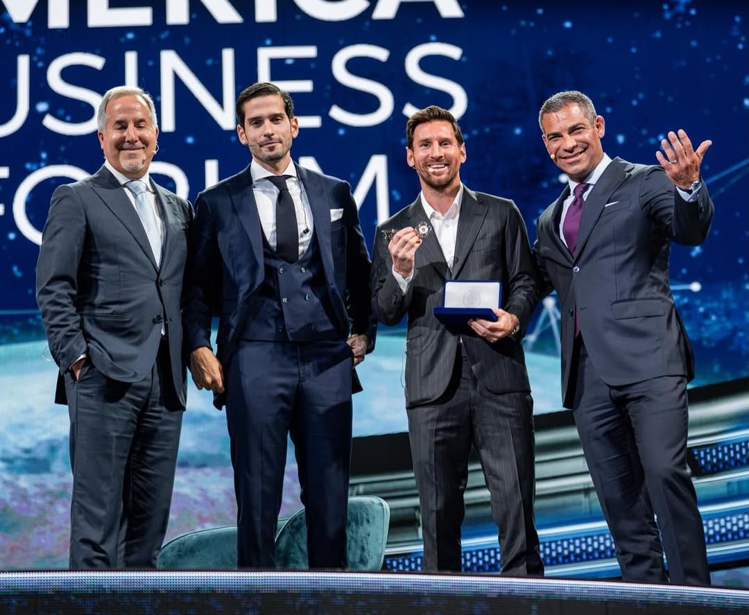 در حضور ترامپ و اینفانتینو؛ کلید شهر میامی به لیونل مسی رسید