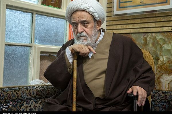 سخنران دفتر خامنهای: جوانان میگویند با دیدن صحنه ناهنجار حال معنویمان از بین میرود