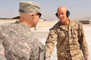 معاون پیشین سنتکام میگوید آمریکا میتواند حکومت ایران را ظرف چند ساعت از کار بیندازد