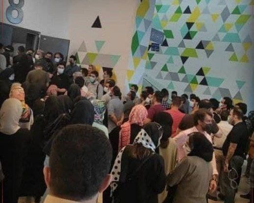 Vaccination of journalists is done according to taste.