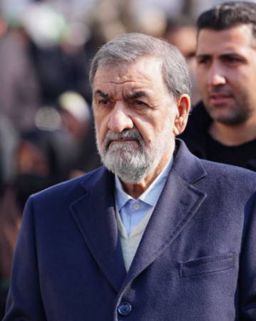 فرمانده پیشین سپاه پاسداران: تجهیزات نظامی که شاه خرید، مهمات نداشت