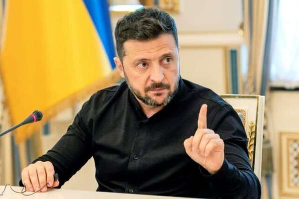 الرئيس الأوكراني:أسقطنا المئات من "المُسيّرات" الإيرانية..وروسيا تستخدمها لإطالة أمد الحرب