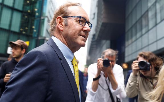 دادگاه لندن کوین اسپیسی، بازیگر را درباره اتهام تجاوز و آزار جنسی ۴ مرد بیگناه شناخت