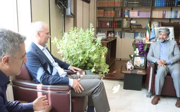 یک تبعه اتریشی از زندان در ایران آزاد شد