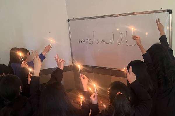 بیش از ۶۰ فعال هنر کودکان: جمهوری اسلامی با کشتار نوجوانان، آینده جهان را تهدید میکند