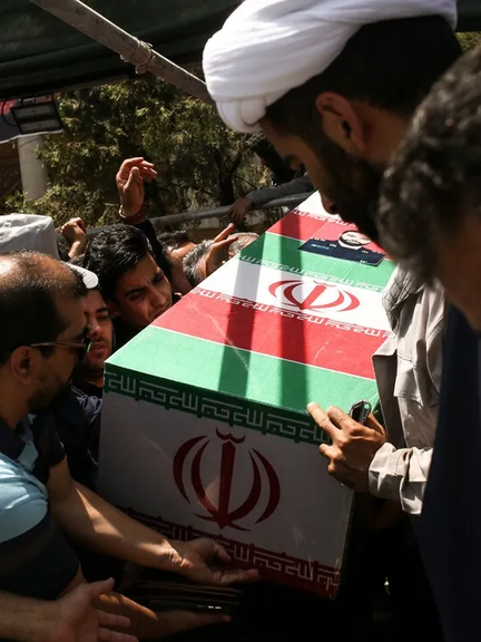 وسائل الإعلام الإيرانية تنشر أسماء 30 قائدا قُتلوا في الهجمات الإسرائيلية