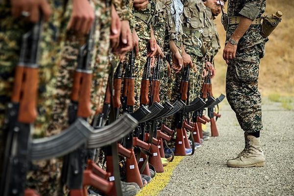 مقتل عنصرين من "الباسيج" إثر هجوم مسلح على محور زاهدان- خاش في بلوشستان إيران