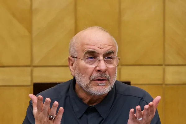 محمدباقر قالیباف: تا وقتی پایگاههای آمریکا در منطقه است، کشورها روی آرامش را نخواهند دید