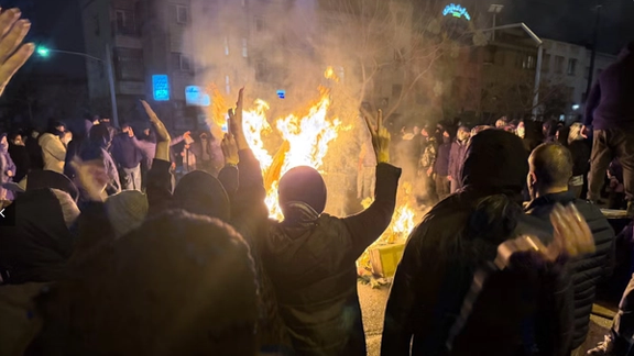 افزایش شمار کشتهها در اعتراضات؛ در برخی شهرها هر خانواده تقریبا یک کشته یا بازداشتی دارد