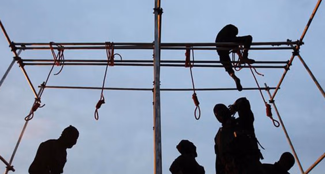 عفو بینالملل در مورد خطر اعدام ۳۰ معترض در ایران از جمله چند کودک هشدار داد