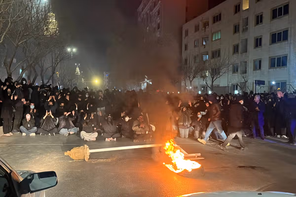 خانوادههایی که با هم به خیابان رفتند اما همه برنگشتند
