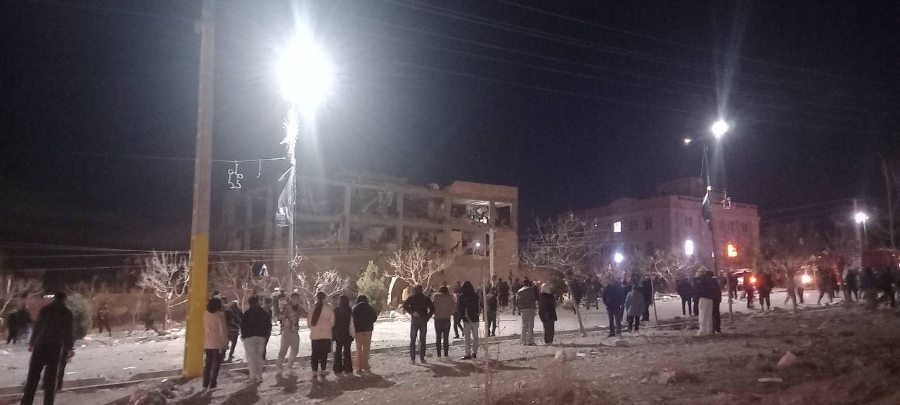 بامداد سه‌شنبه تهران و تعدادی از شهرهای ایران هدف حملات هوایی قرار گرفتند