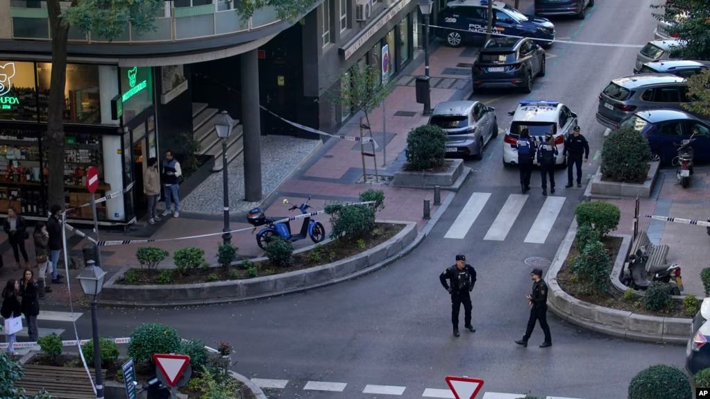 الشرطة الإسبانية لا تستبعد تورط إيران في محاولة اغتيال سياسي إسباني سابق