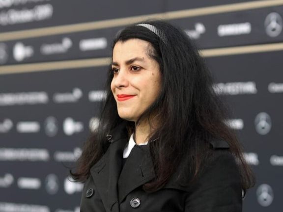 مرجان ساتراپی نشان «لژیون دونور» را در حمایت از ایرانیان رد کرد