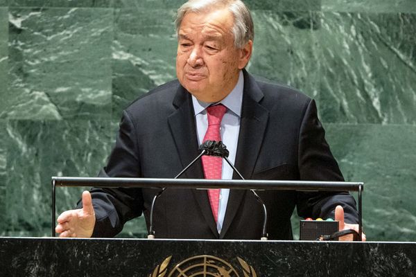 مئات المحامين يطالبون الأمم المتحدة بوقف الانتهاك واسع النطاق لحقوق الإنسان في إيران