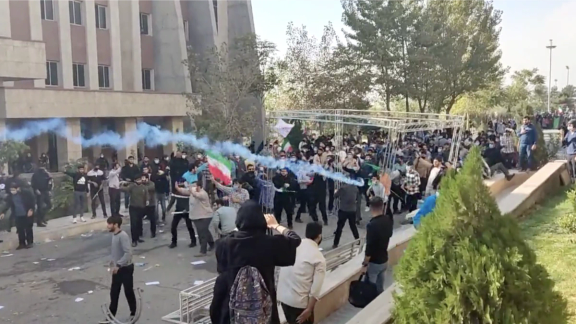 تداوم فشارهای حکومت علیه دانشجویان در سراسر ایران؛ تعلیق یا اخراج بیش از ۴۳۵ دانشجو