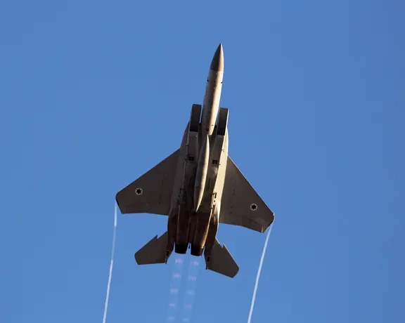 وال استریت ژورنال: اسرائیل ممکن است یکشنبه به ایران حمله کند