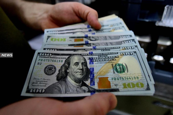 رغم الهدنة مع إسرائيل.. البورصة الإيرانية تنهار والدولار يتجاوز 90 ألف تومان