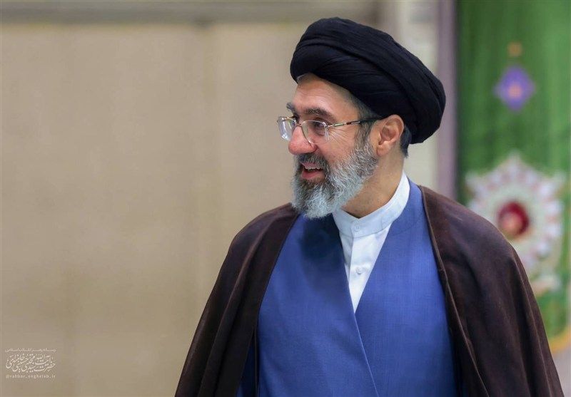 مقام دفتر علی خامنه‌ای: مجتبی خامنه‌ای از ناحیه زانو، کمر و پشت گوش مجروح شده است