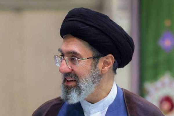 مقام دفتر علی خامنهای: مجتبی خامنهای از ناحیه زانو، کمر و پشت گوش مجروح شده است