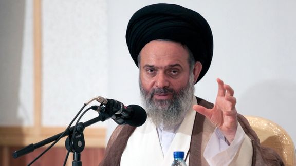 امام جمعه قم: مردم تا انتقام حمله به کنسولگری را نگیرند دست برنمیدارند