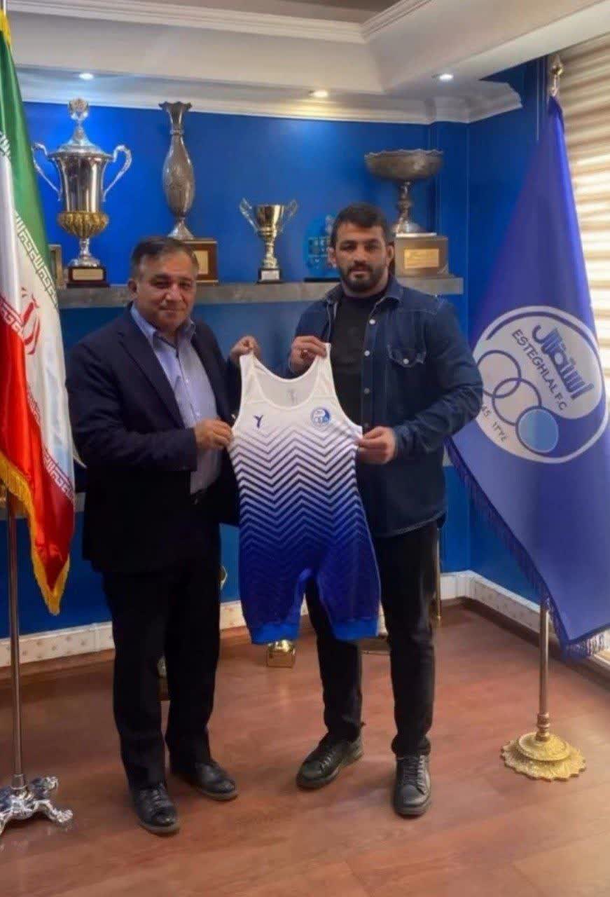 حسن یزدانی به تیم کشتی استقلال جویبار پیوست