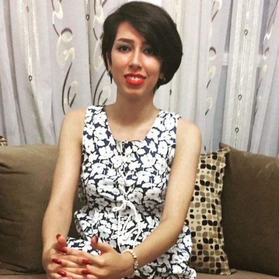 مادر صبا کردافشاری، فعال زندانی مخالف حجاب اجباری، از اعتصاب غذای او ابراز نگرانی کرد