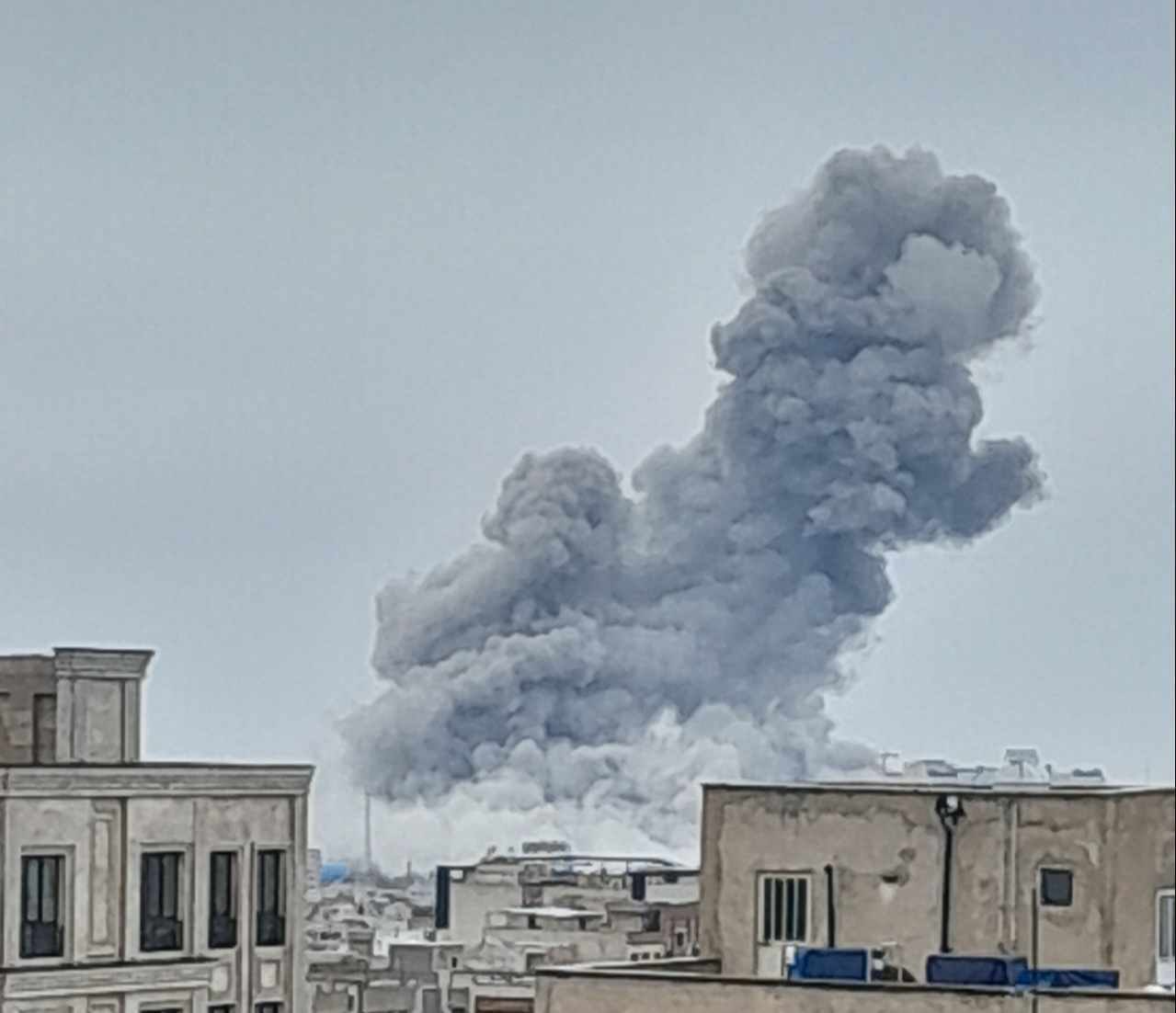 ارتش اسرائیل از تکمیل چندین موج حمله به تهران خبر داد